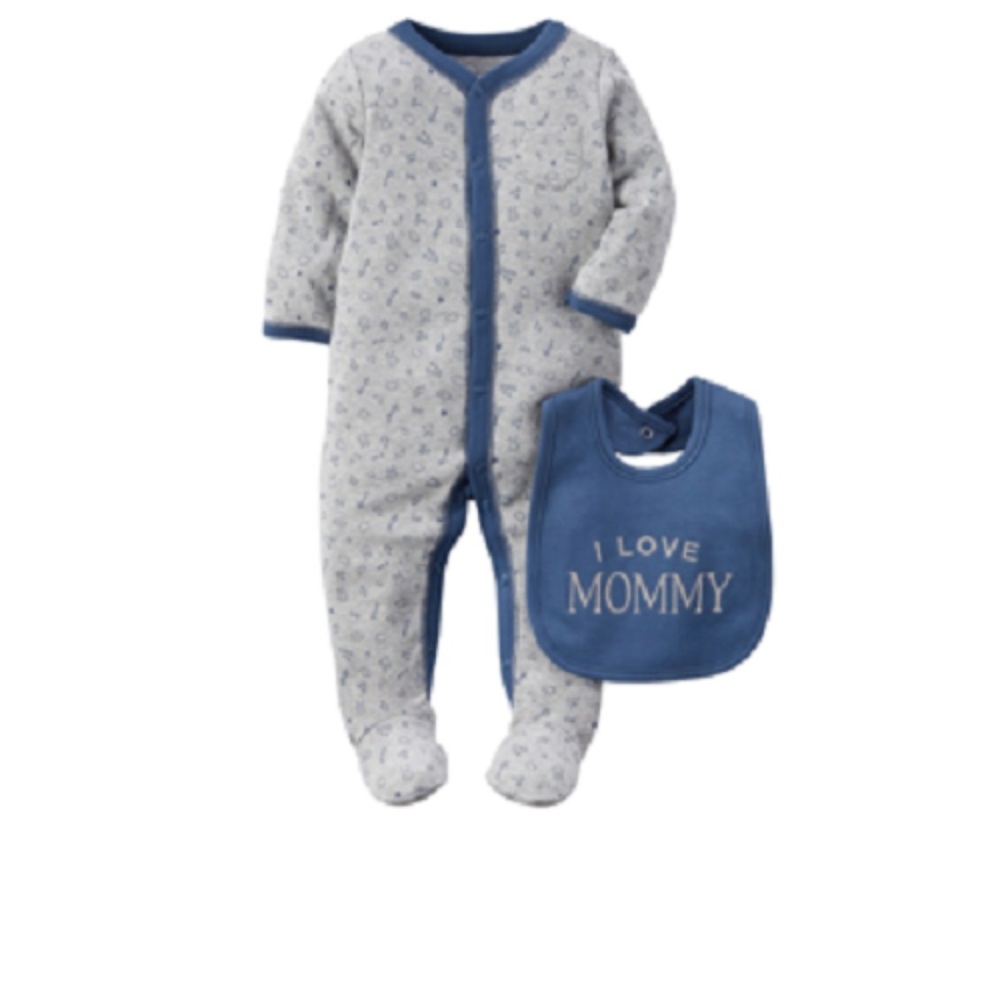Carter's sleeper and bib set 9 mo.